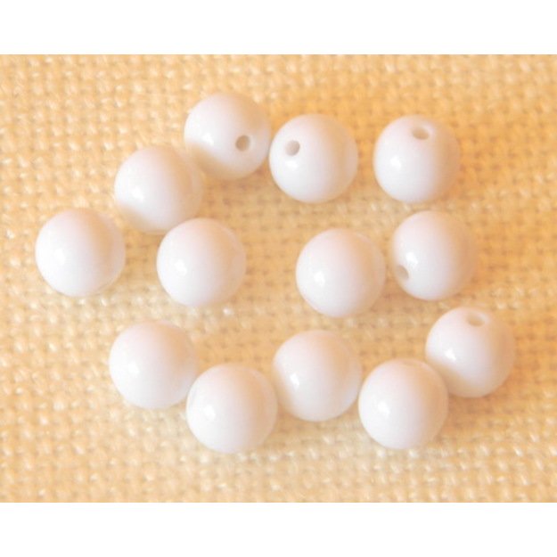 Plastikinis karoliukas baltas 6mm 20 vnt.