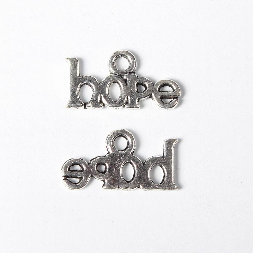 Pakabukas "Hope" ant. sidabro sp. 8x15,5x1mm, 1vnt